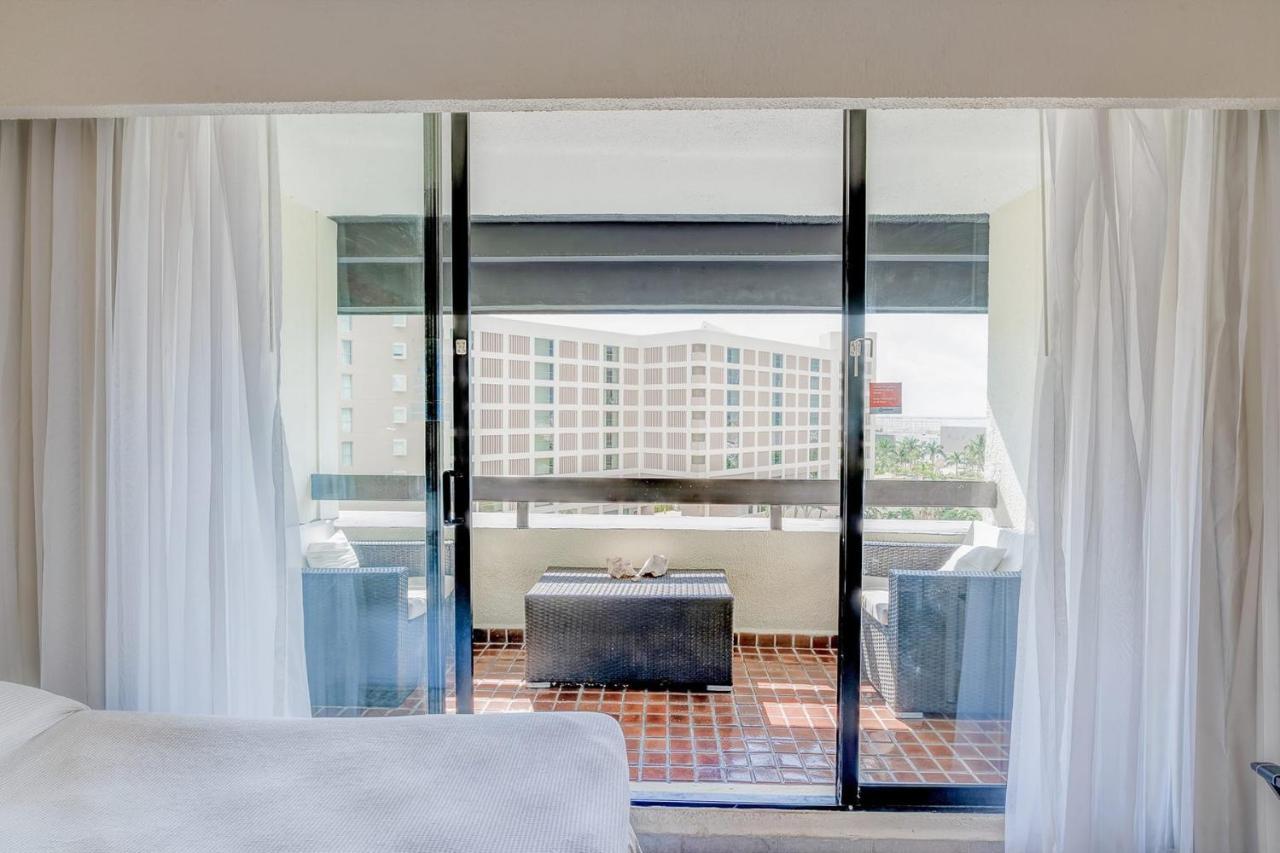 Condos In Prime Cancun Location Plus 3 Pools Екстер'єр фото