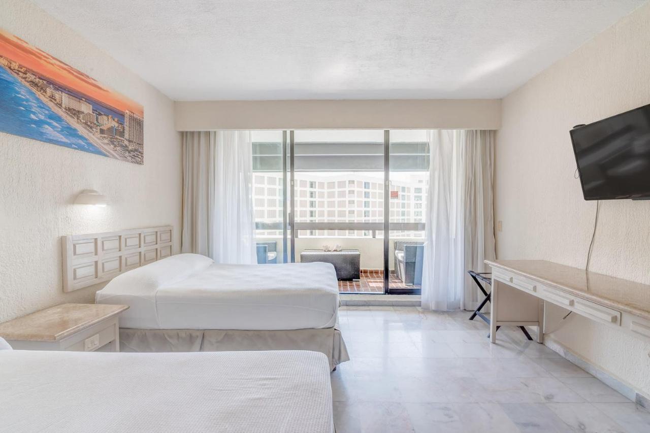 Condos In Prime Cancun Location Plus 3 Pools Екстер'єр фото
