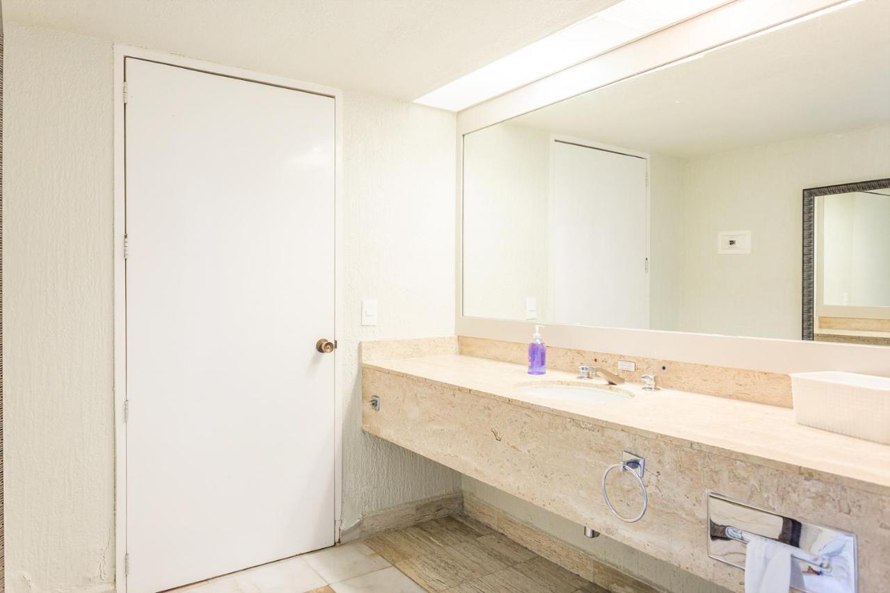 Condos In Prime Cancun Location Plus 3 Pools Екстер'єр фото