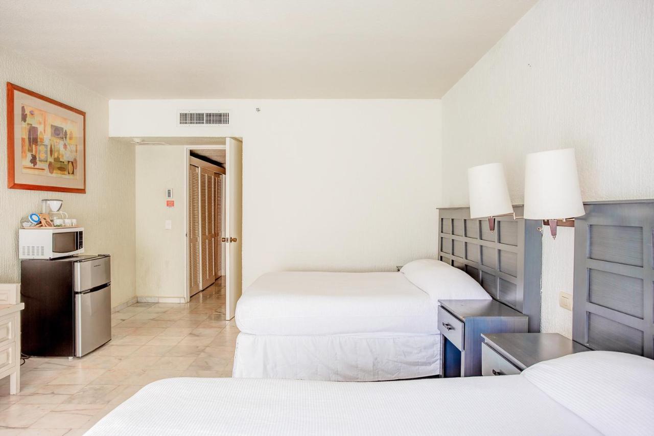 Condos In Prime Cancun Location Plus 3 Pools Екстер'єр фото
